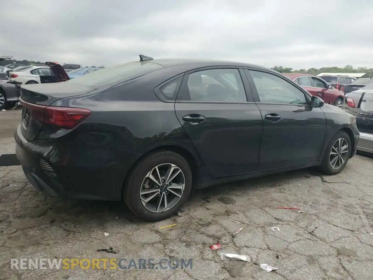 3 Photograph of a damaged car 3KPF24AD7RE828547 KIA FORTE 2024