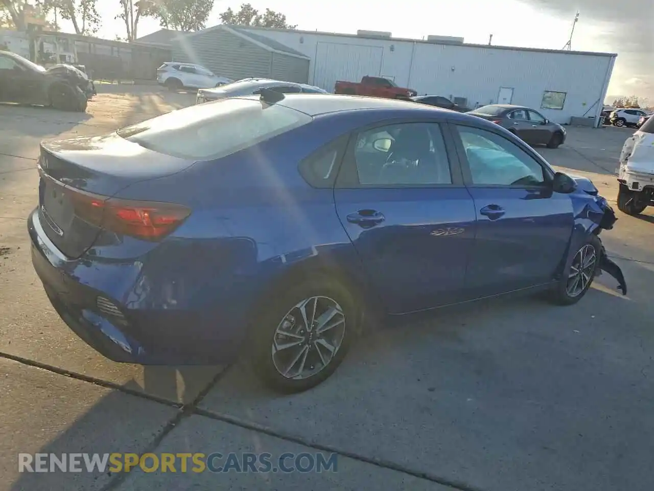 3 Photograph of a damaged car 3KPF24AD7RE837393 KIA FORTE 2024