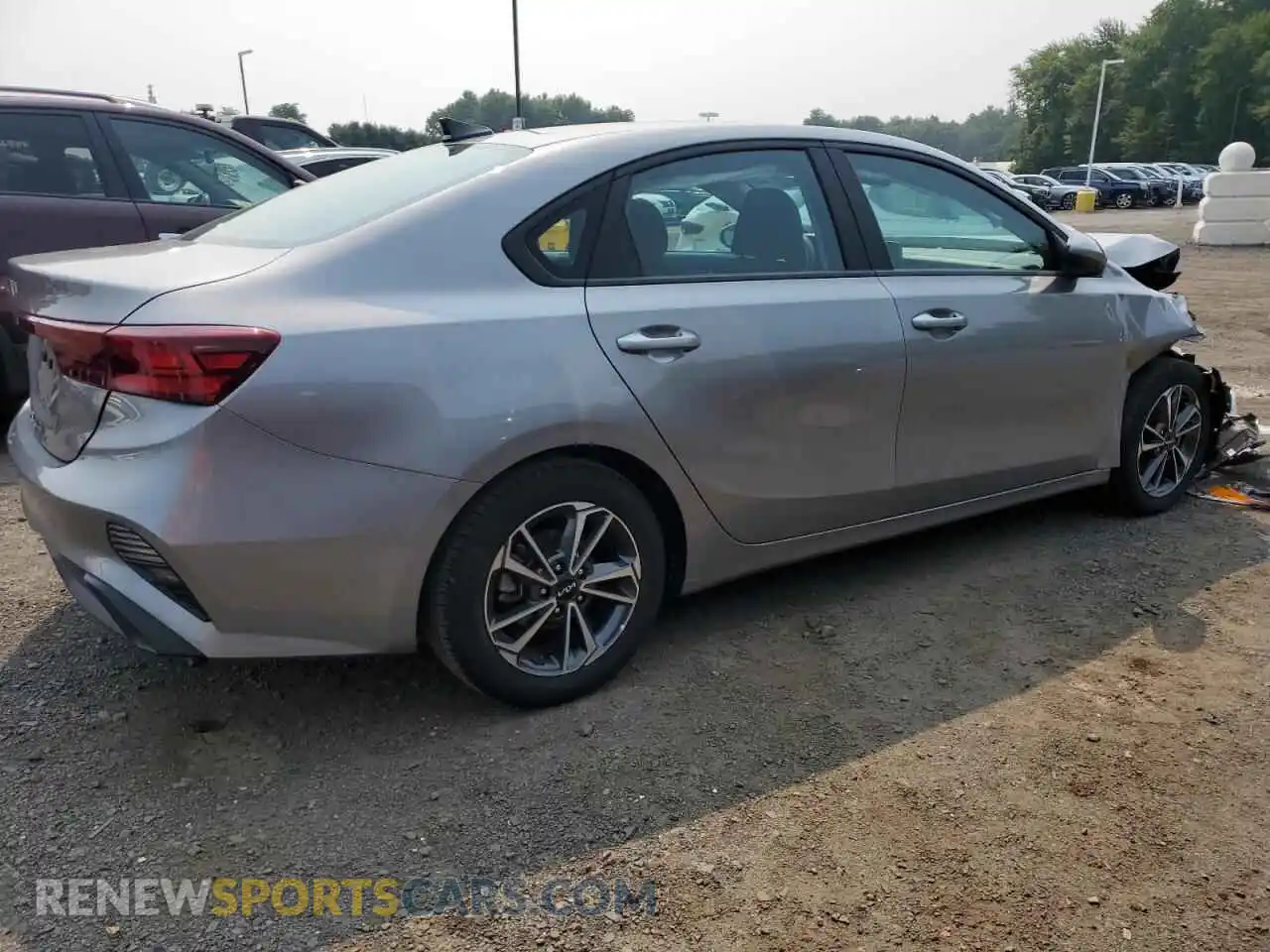 3 Photograph of a damaged car 3KPF24AD8RE698472 KIA FORTE 2024