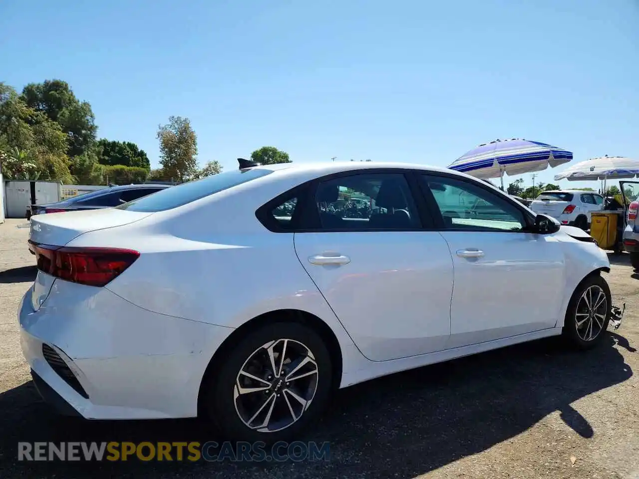 3 Photograph of a damaged car 3KPF24AD8RE720535 KIA FORTE 2024
