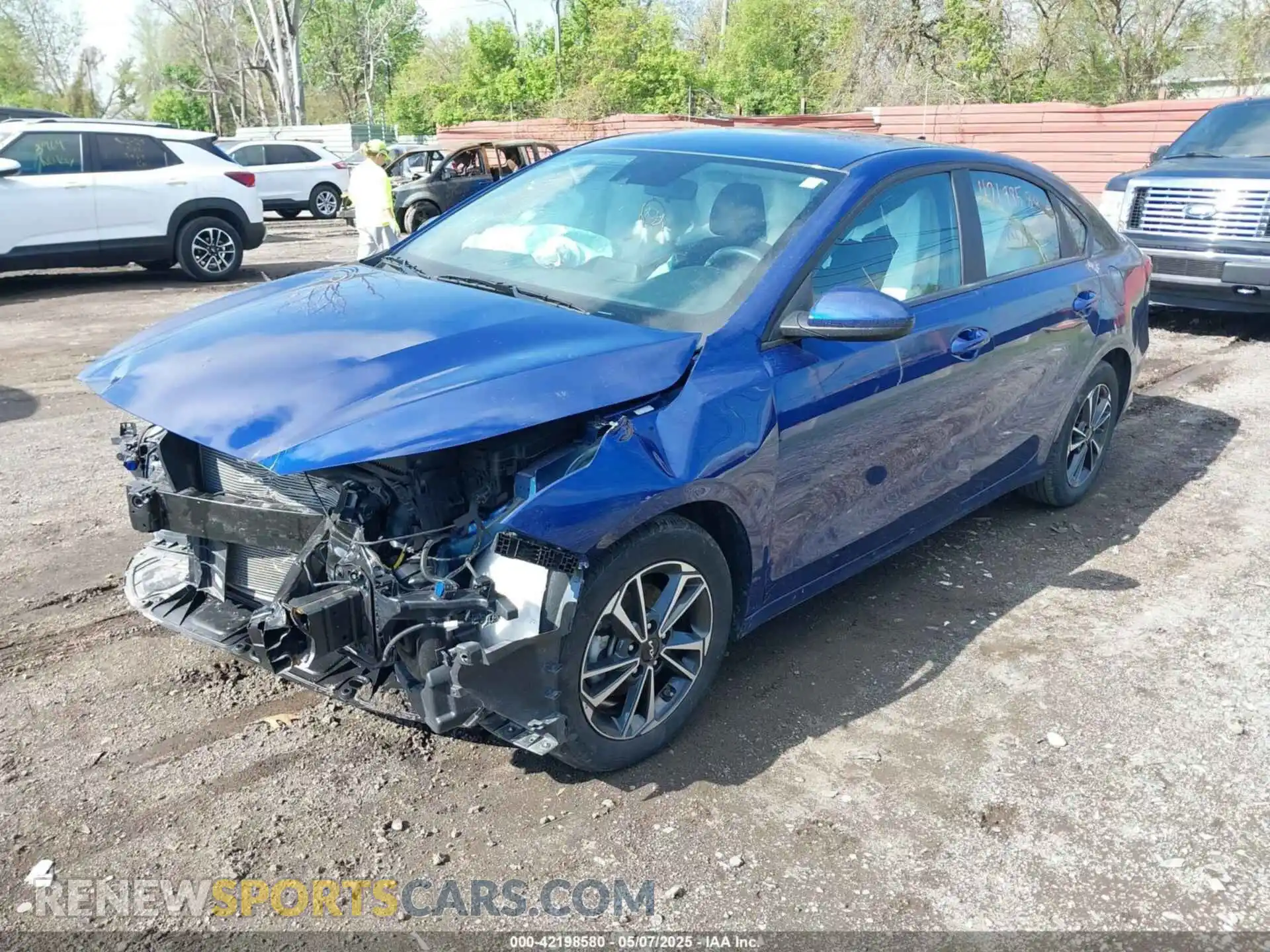 2 Photograph of a damaged car 3KPF24AD8RE733253 KIA FORTE 2024