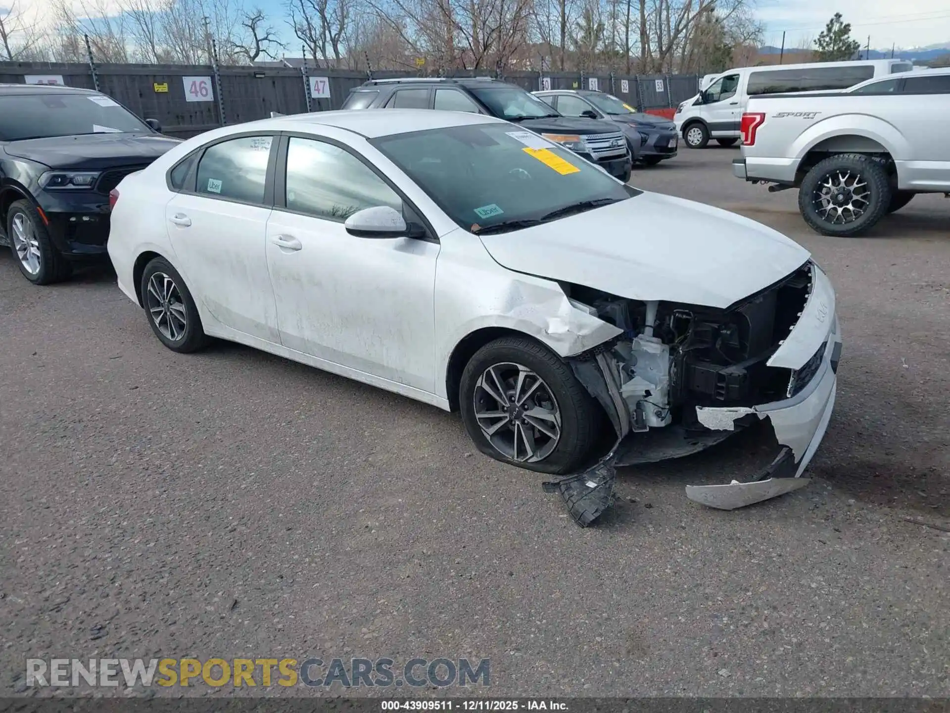 1 fotografías del automóvil dañado 3KPF24AD8RE800109 KIA FORTE 2024