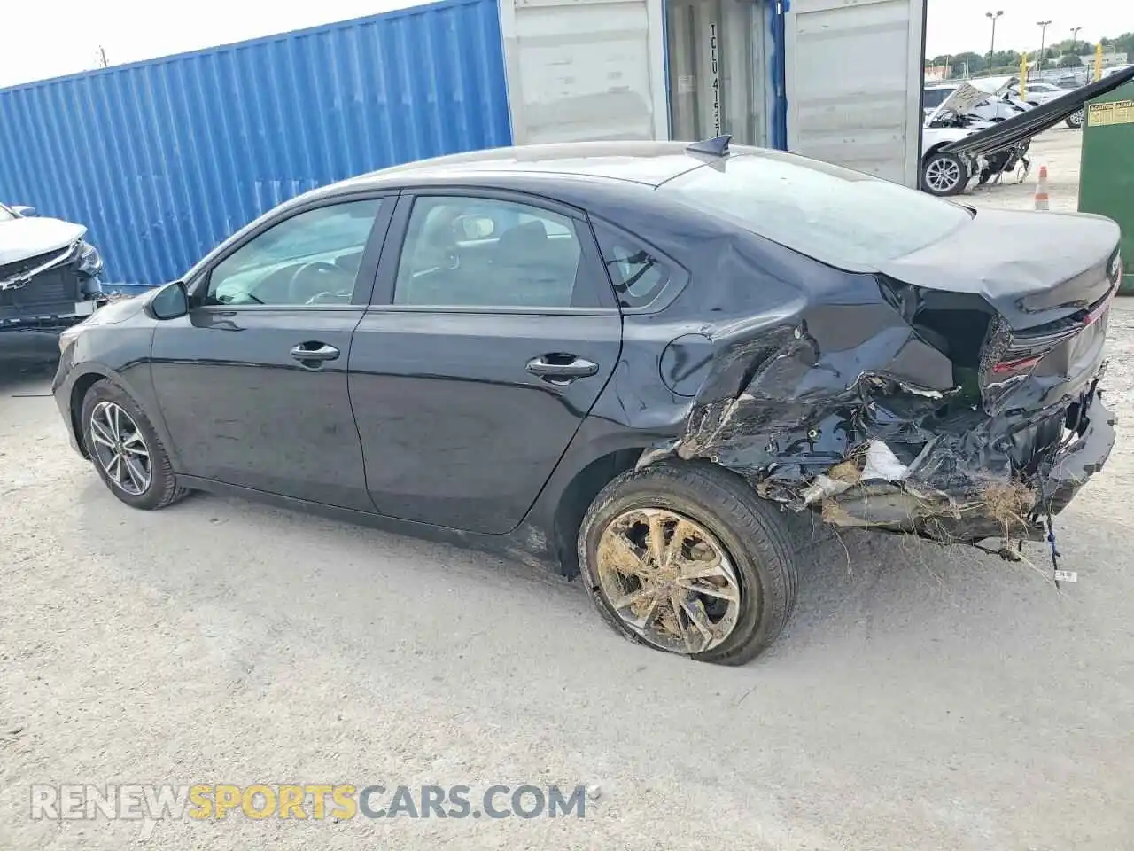 2 Photograph of a damaged car 3KPF24AD9RE729115 KIA FORTE 2024
