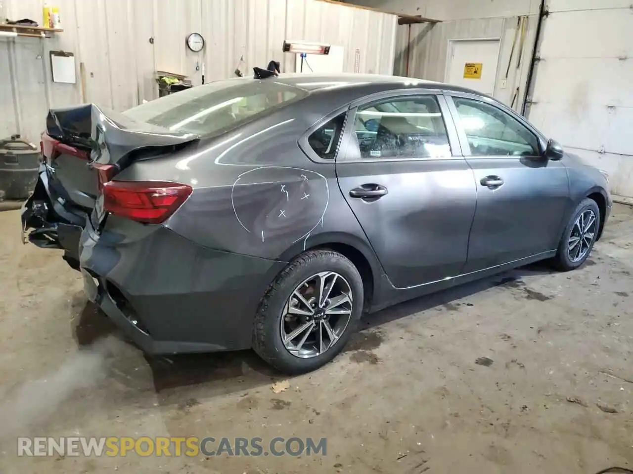 3 Photograph of a damaged car 3KPF24AD9RE739479 KIA FORTE 2024
