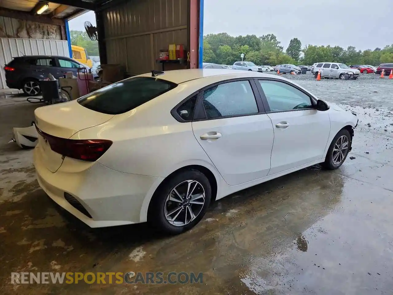 3 fotografías del automóvil dañado 3KPF24AD9RE768898 KIA FORTE 2024