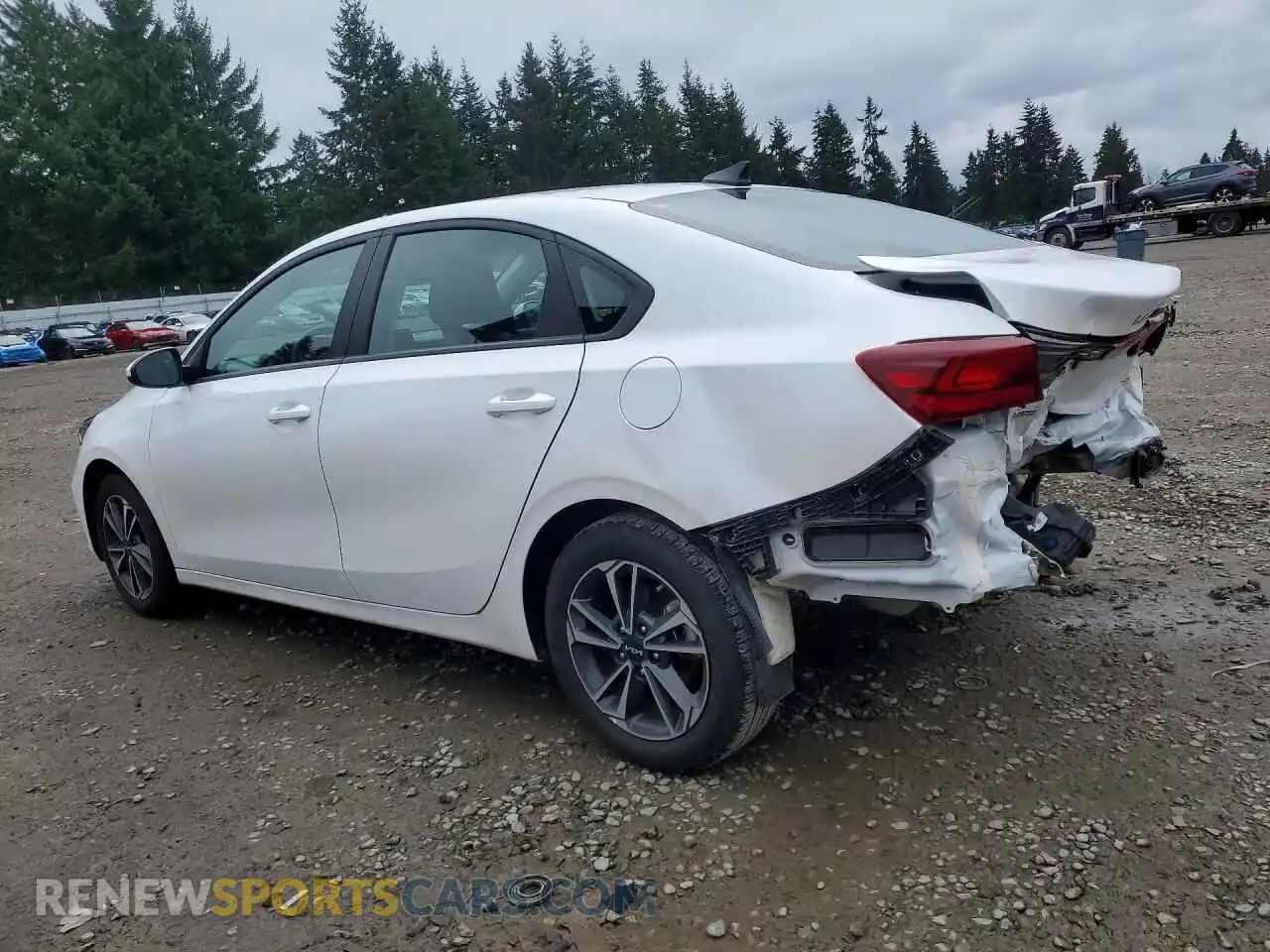 2 fotografías del automóvil dañado 3KPF24AD9RE791792 KIA FORTE 2024