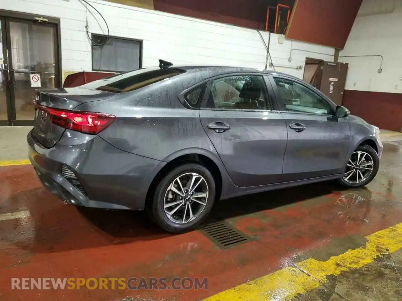 3 Photograph of a damaged car 3KPF24AD9RE794787 KIA FORTE 2024