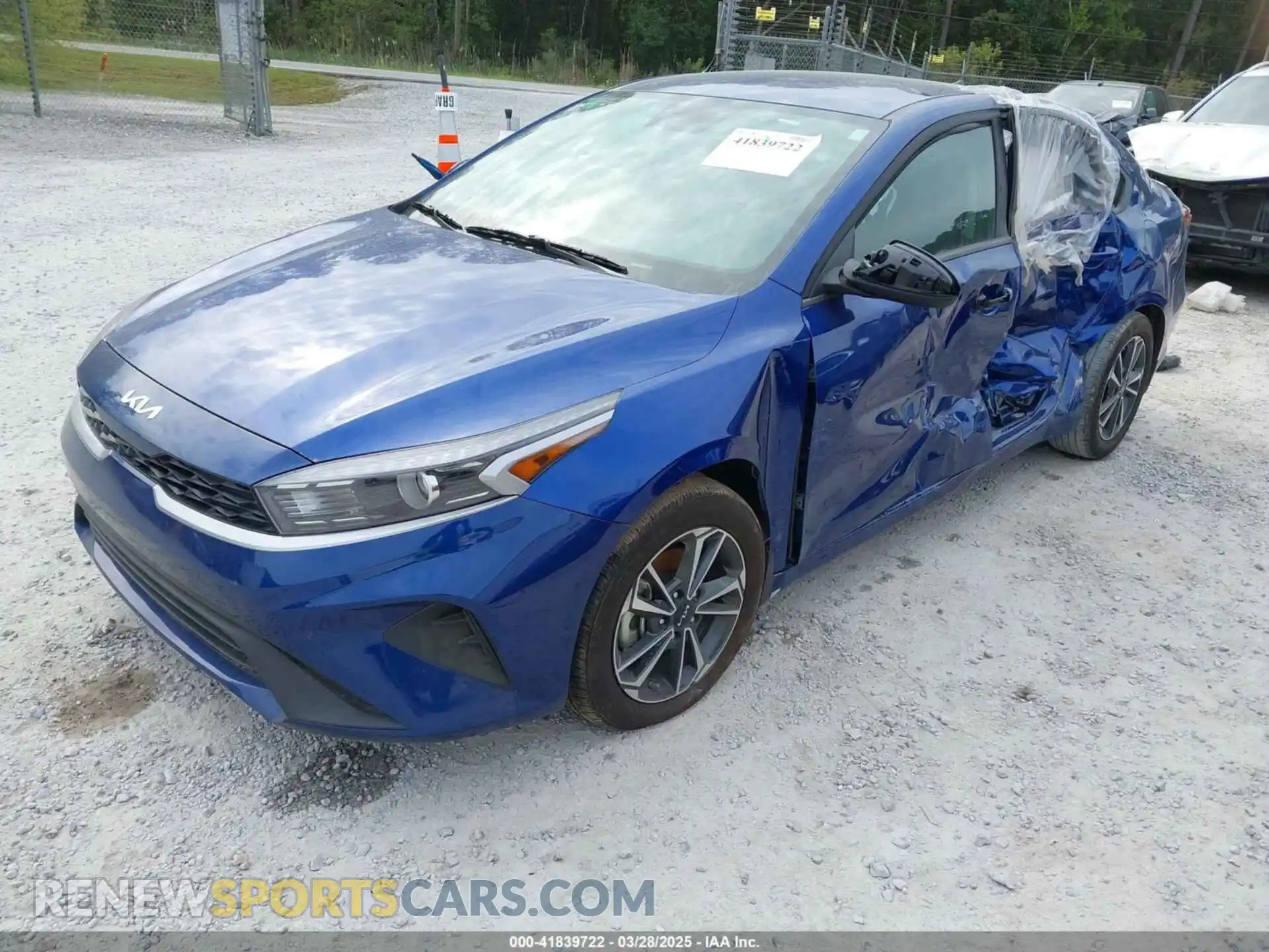 2 Photograph of a damaged car 3KPF24AD9RE807621 KIA FORTE 2024