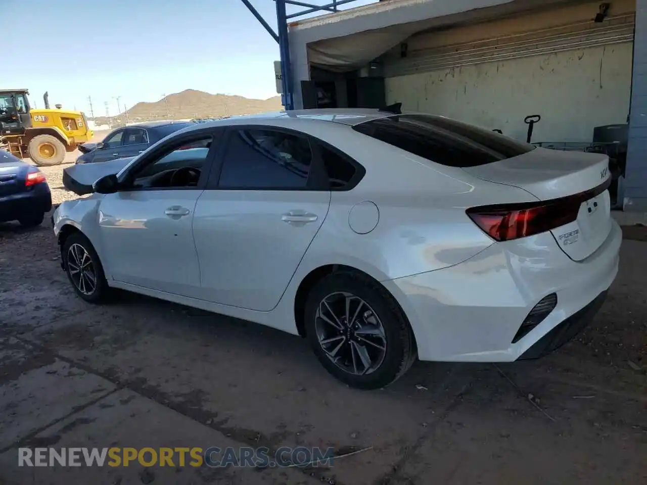 2 Photograph of a damaged car 3KPF24ADXRE702375 KIA FORTE 2024