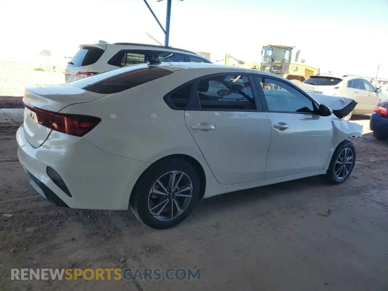 3 Photograph of a damaged car 3KPF24ADXRE702375 KIA FORTE 2024
