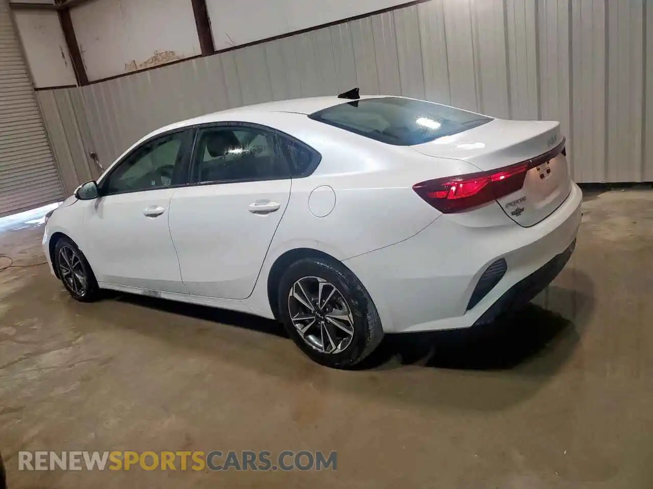 2 Photograph of a damaged car 3KPF24ADXRE738373 KIA FORTE 2024