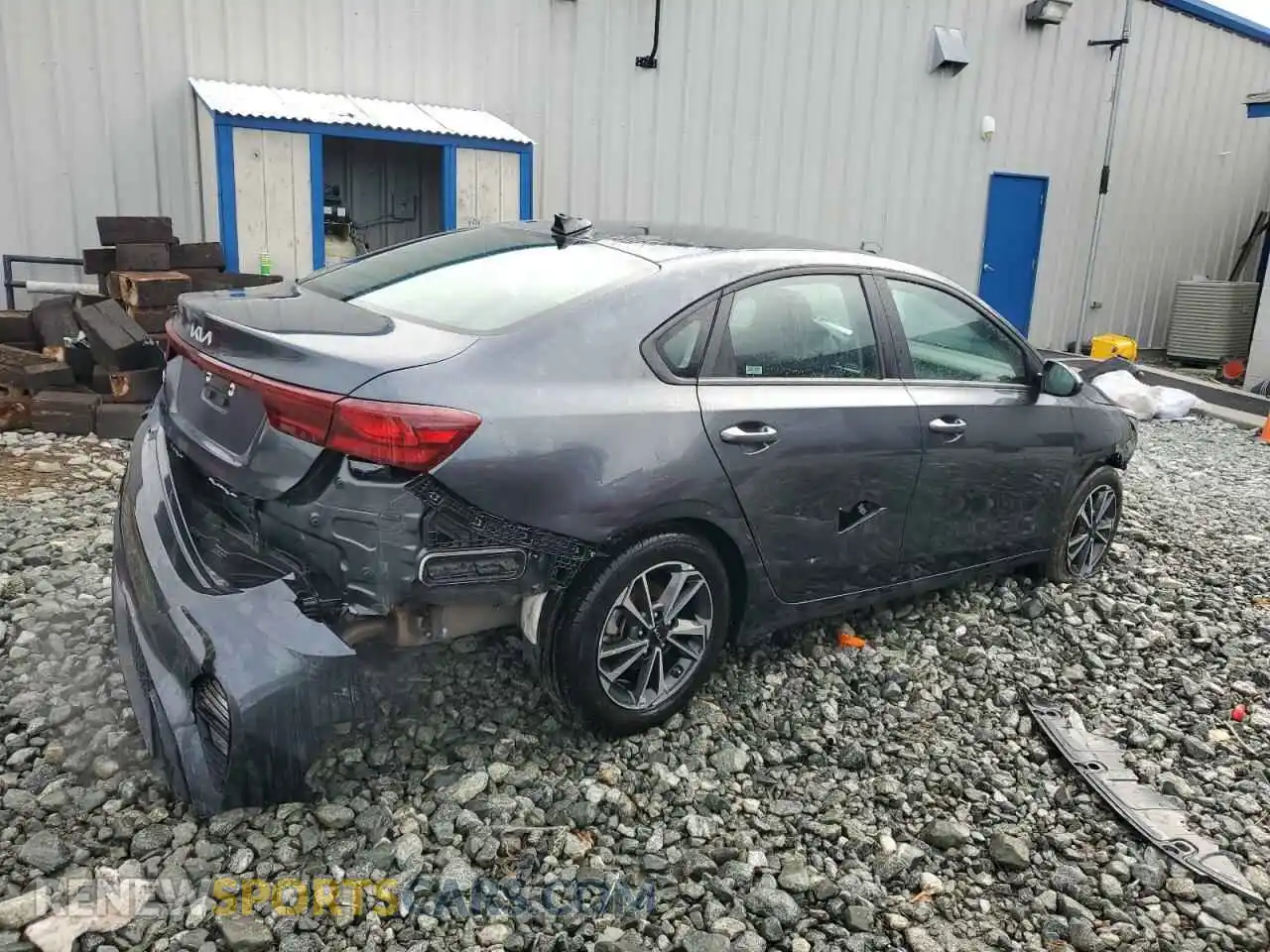3 Photograph of a damaged car 3KPF24ADXRE739488 KIA FORTE 2024