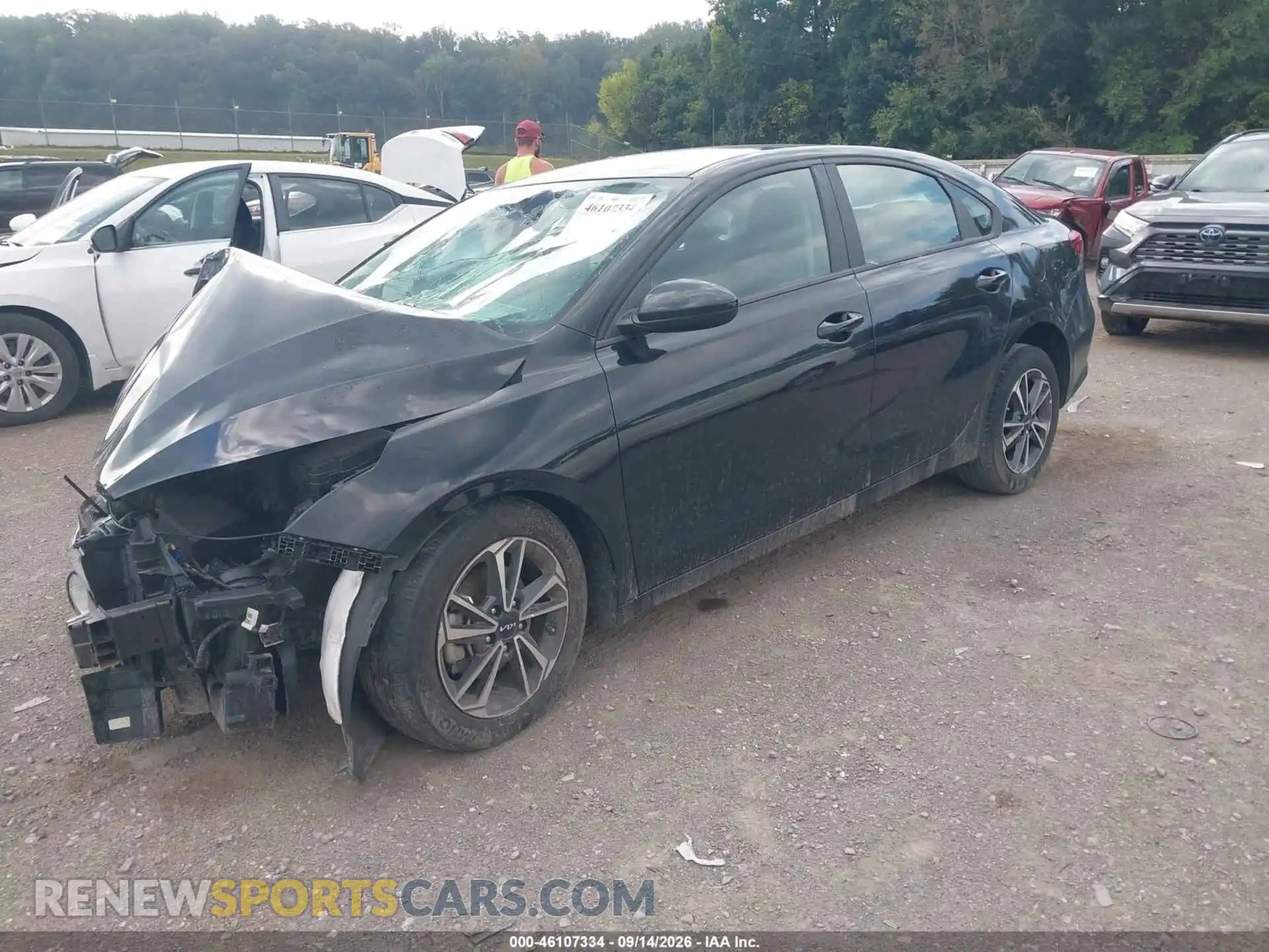 2 fotografías del automóvil dañado 3KPF24ADXRE745145 KIA FORTE 2024