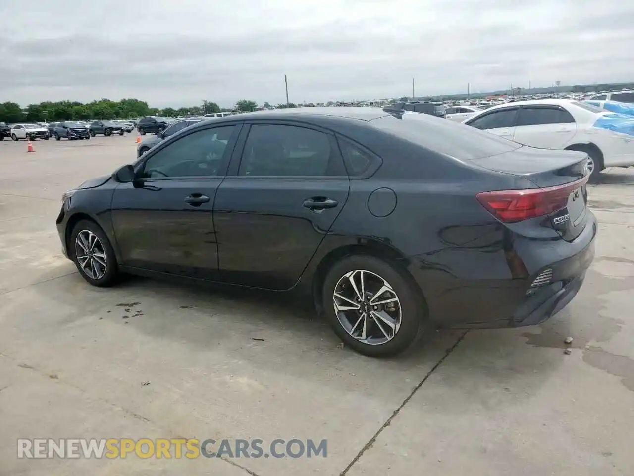 2 Photograph of a damaged car 3KPF24ADXRE753956 KIA FORTE 2024