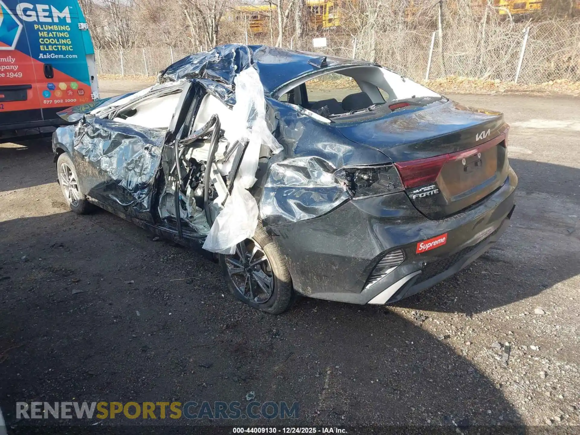 3 Photograph of a damaged car 3KPF24ADXRE761006 KIA FORTE 2024