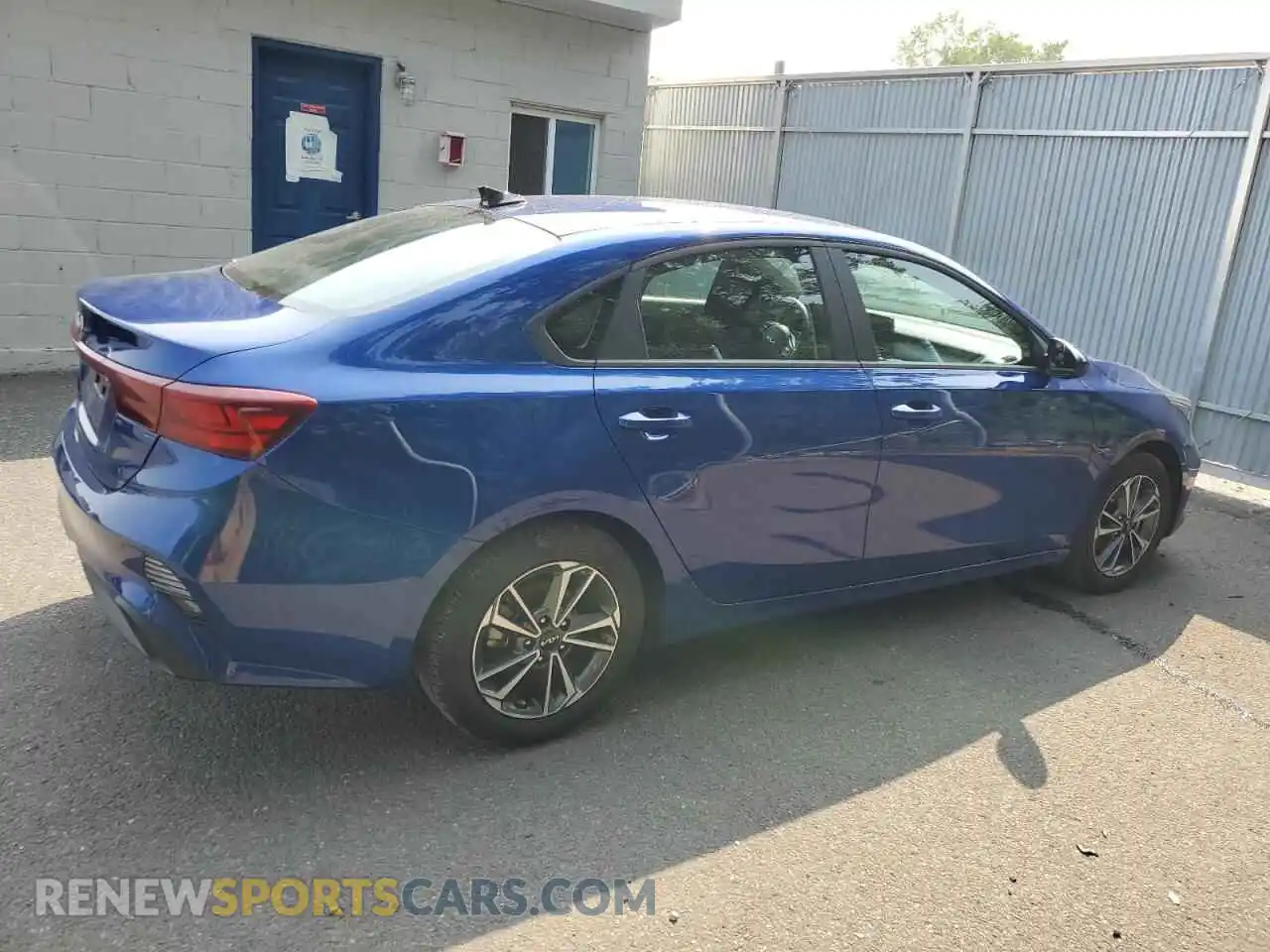 3 Фотография поврежденного автомобиля 3KPF24ADXRE785306 KIA FORTE 2024
