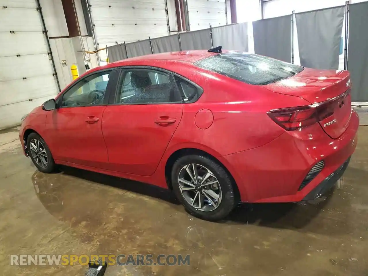 2 fotografías del automóvil dañado 3KPF24ADXRE788092 KIA FORTE 2024