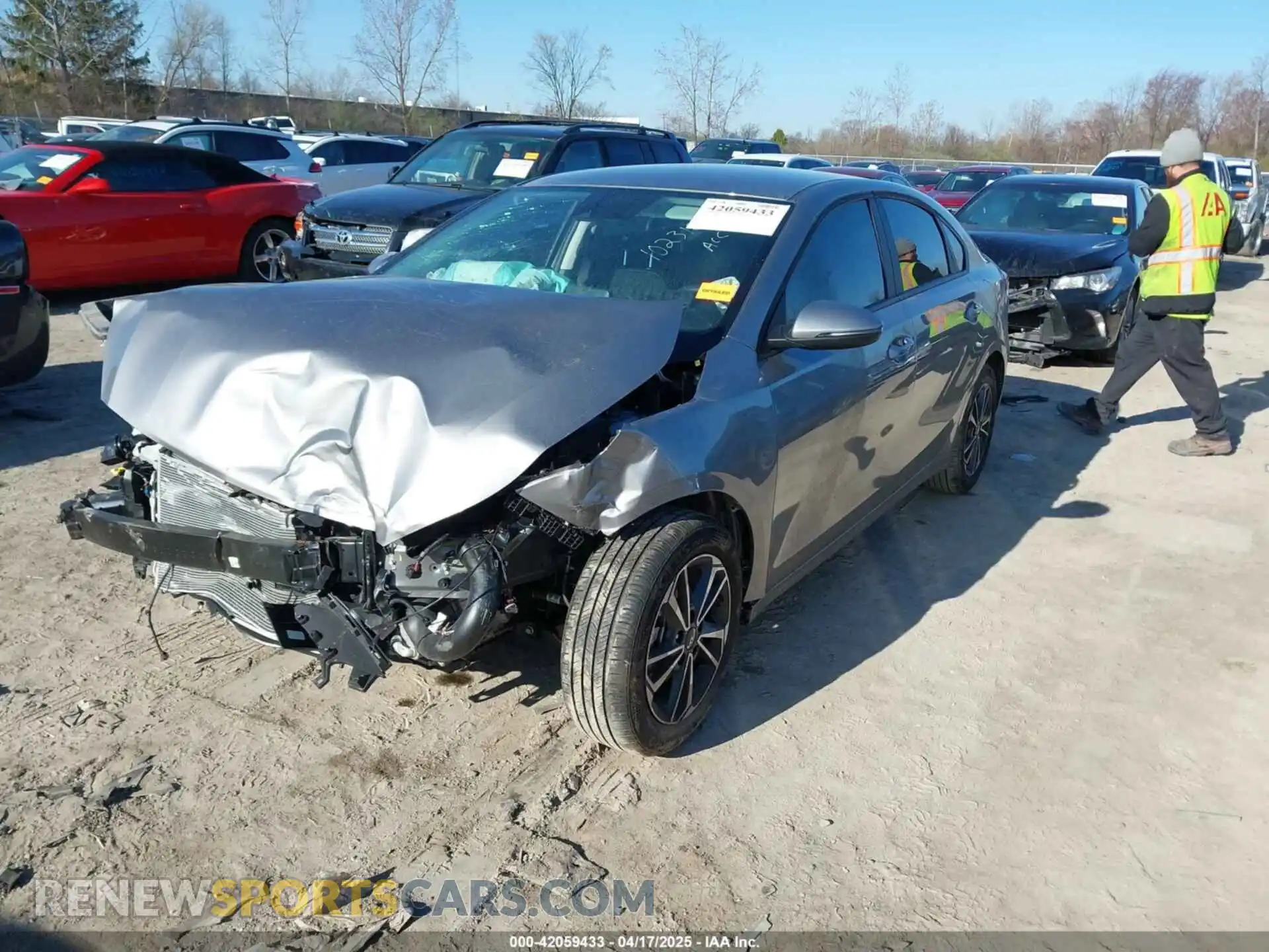 2 Photograph of a damaged car 3KPF24ADXRE802833 KIA FORTE 2024