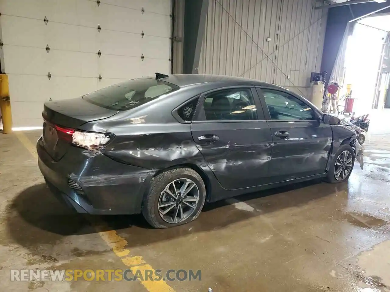 3 fotografías del automóvil dañado 3KPF24ADXRE804596 KIA FORTE 2024