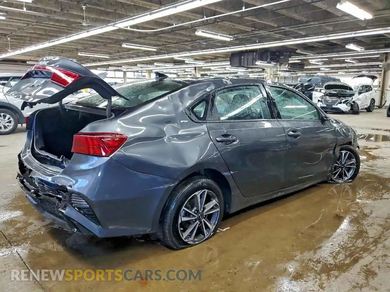3 Photograph of a damaged car 3KPF24ADXRE841079 KIA FORTE 2024