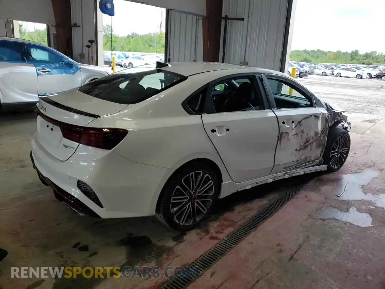3 Photograph of a damaged car 3KPF44AC2RE831230 KIA FORTE 2024