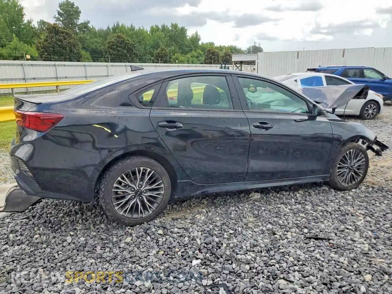 3 Фотография поврежденного автомобиля 3KPF54AD0RE832155 KIA FORTE 2024
