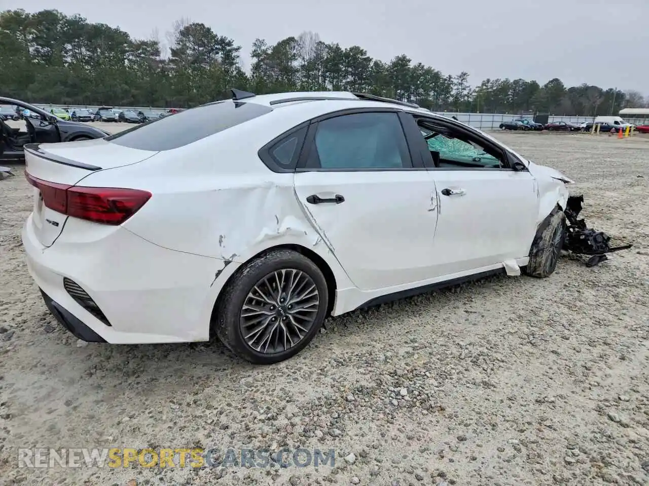3 Photograph of a damaged car 3KPF54AD1RE745252 KIA FORTE 2024