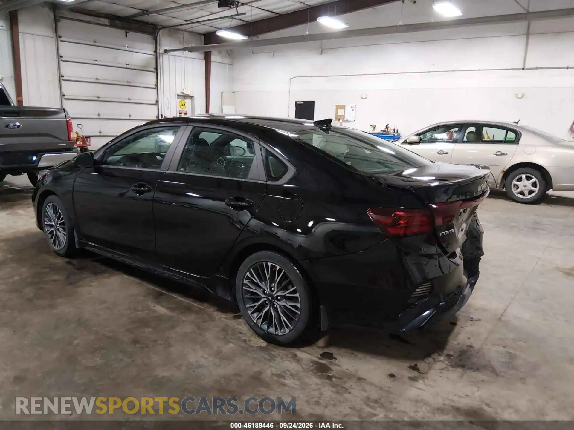 3 fotografías del automóvil dañado 3KPF54AD2RE737127 KIA FORTE 2024