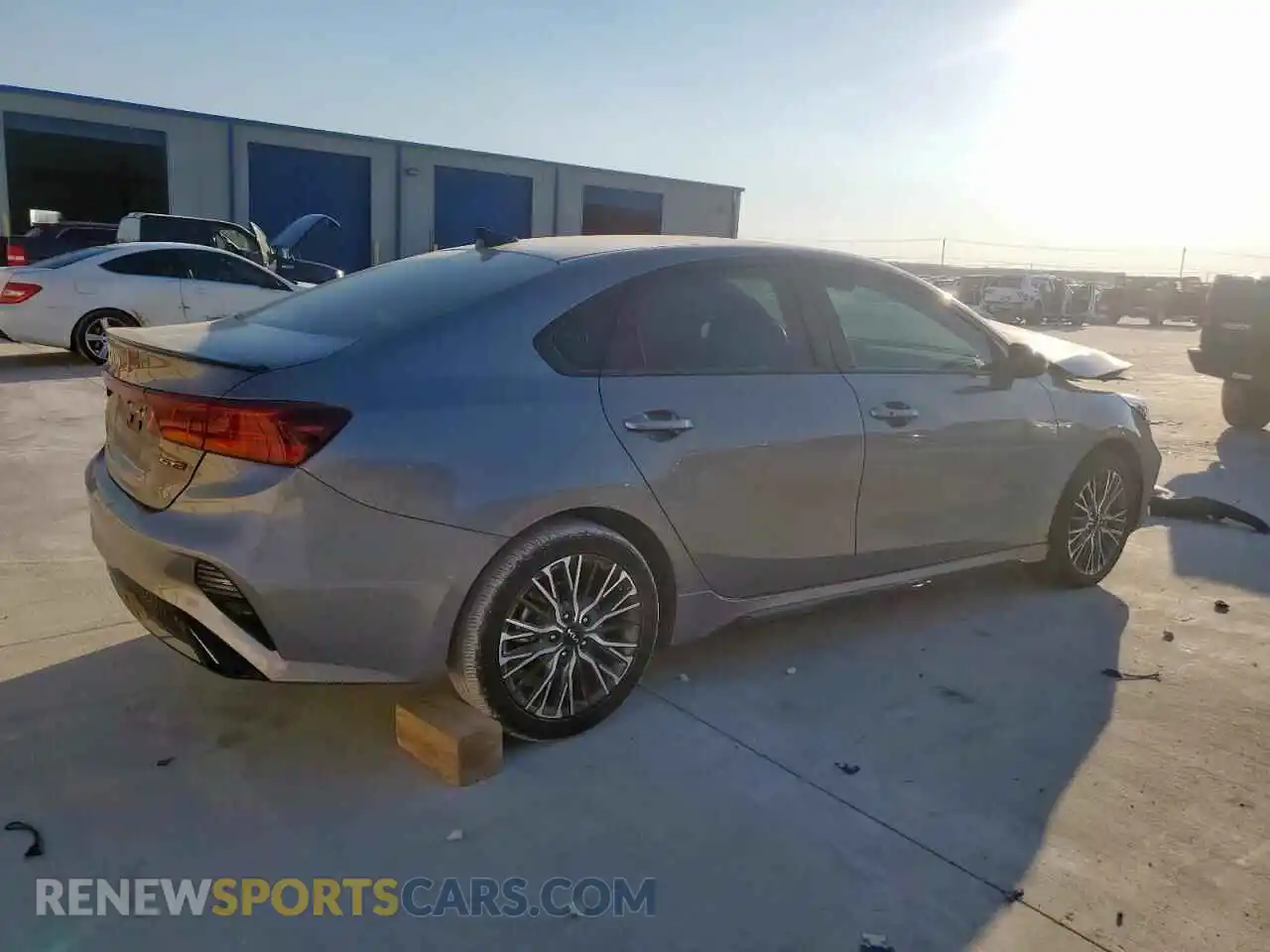 3 Photograph of a damaged car 3KPF54AD2RE767373 KIA FORTE 2024