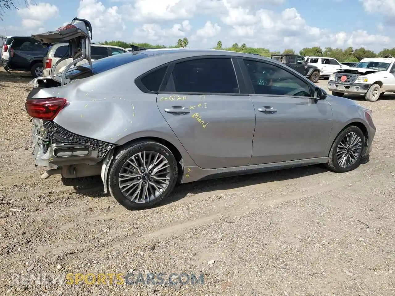 3 Photograph of a damaged car 3KPF54AD2RE786926 KIA FORTE 2024