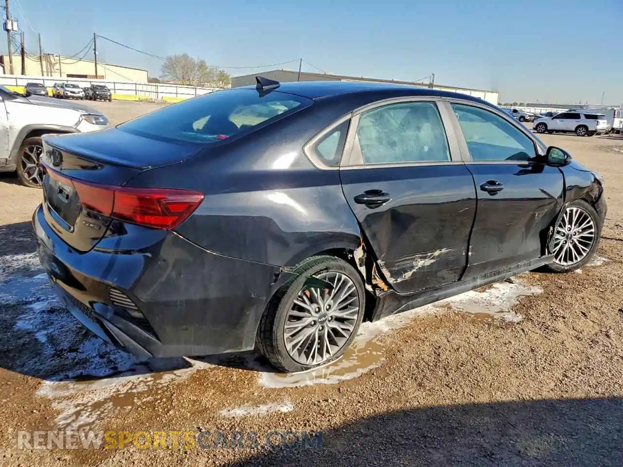 3 Photograph of a damaged car 3KPF54AD2RE792905 KIA FORTE 2024