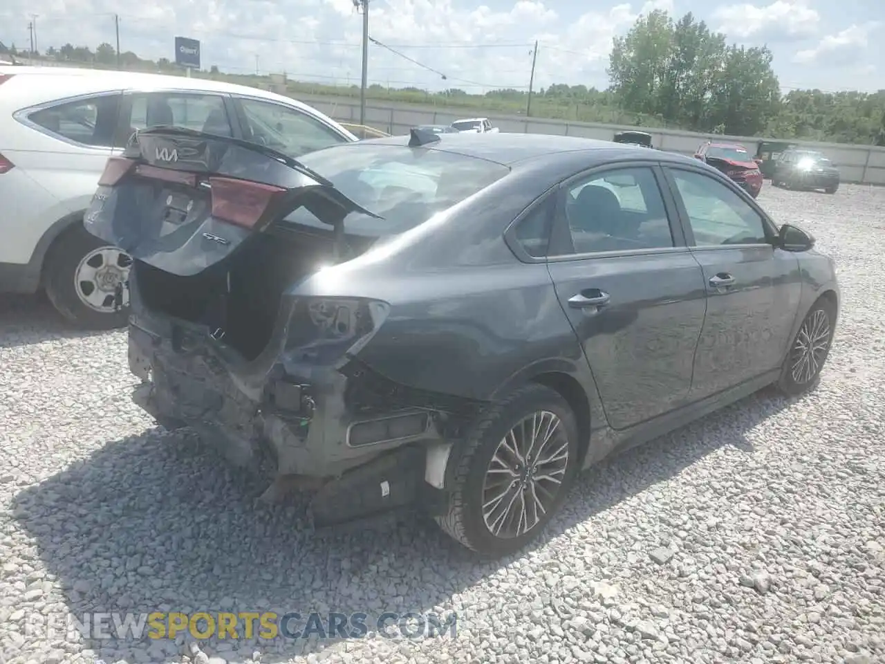 3 Photograph of a damaged car 3KPF54AD2RE828138 KIA FORTE 2024