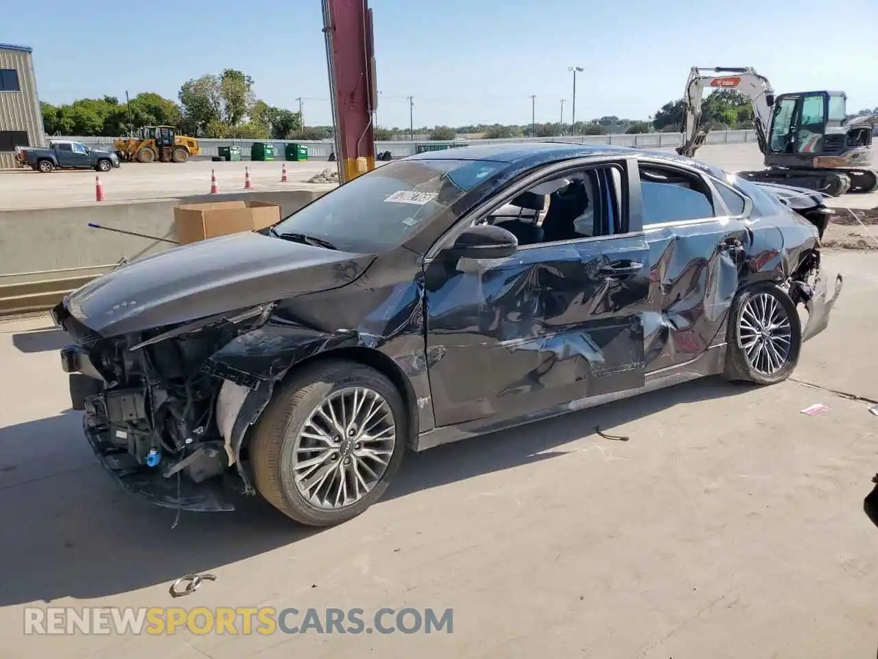 1 Photograph of a damaged car 3KPF54AD3RE715587 KIA FORTE 2024