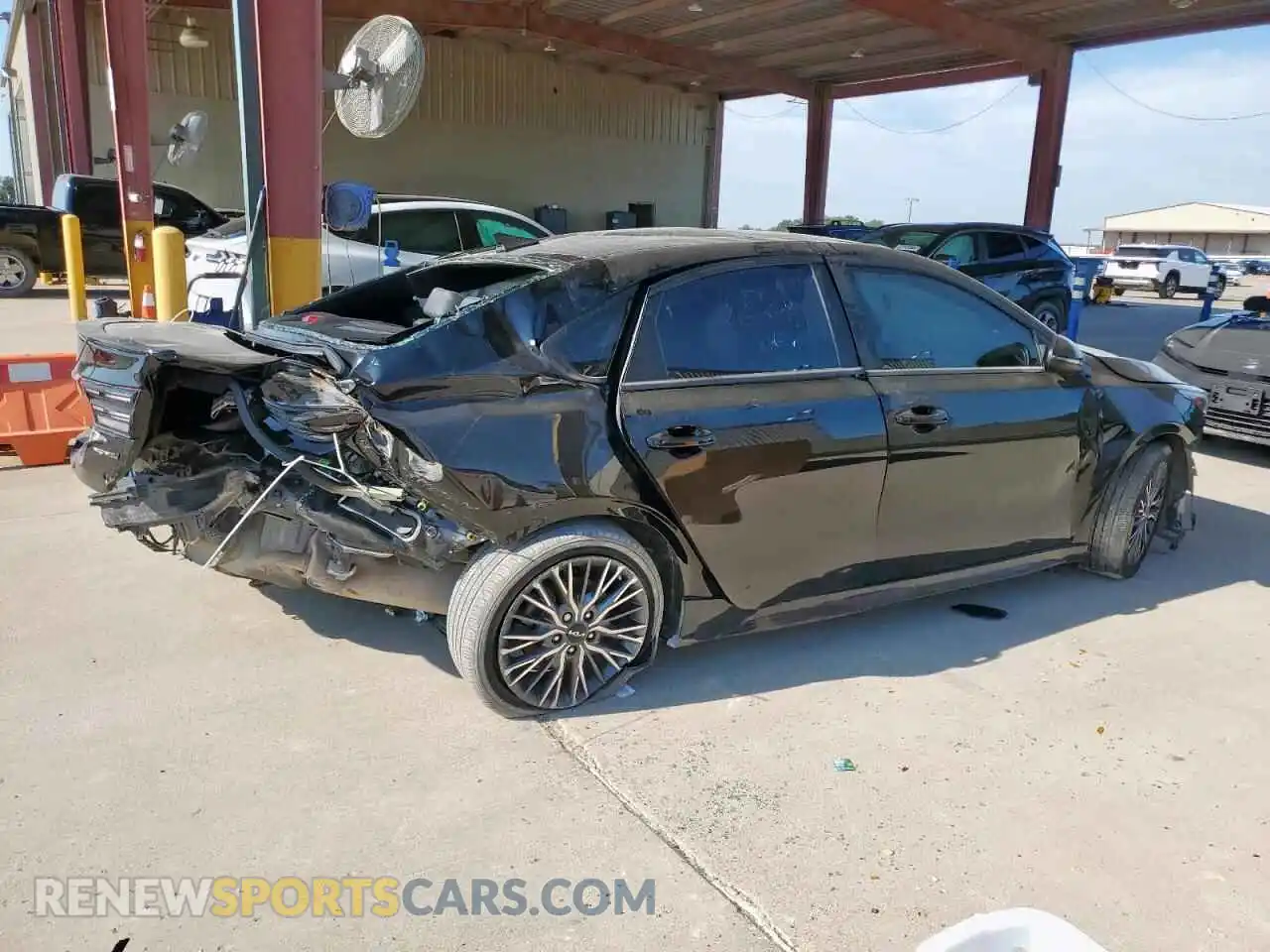 3 Photograph of a damaged car 3KPF54AD3RE715587 KIA FORTE 2024