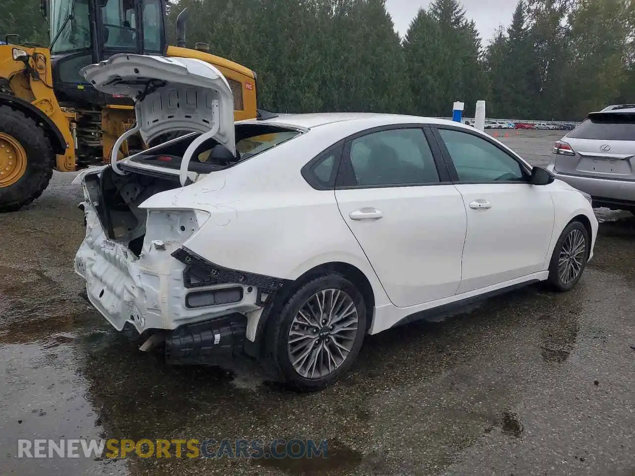 3 Photograph of a damaged car 3KPF54AD3RE821957 KIA FORTE 2024