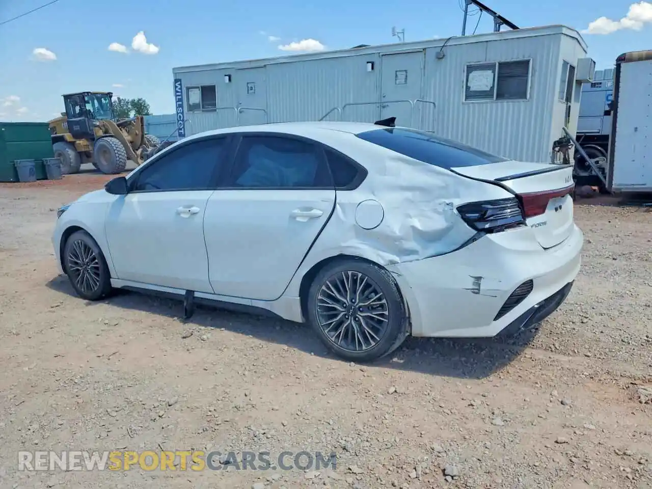 2 Фотография поврежденного автомобиля 3KPF54AD4RE702623 KIA FORTE 2024