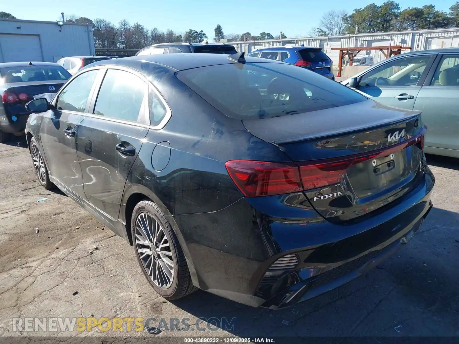3 Photograph of a damaged car 3KPF54AD4RE707496 KIA FORTE 2024