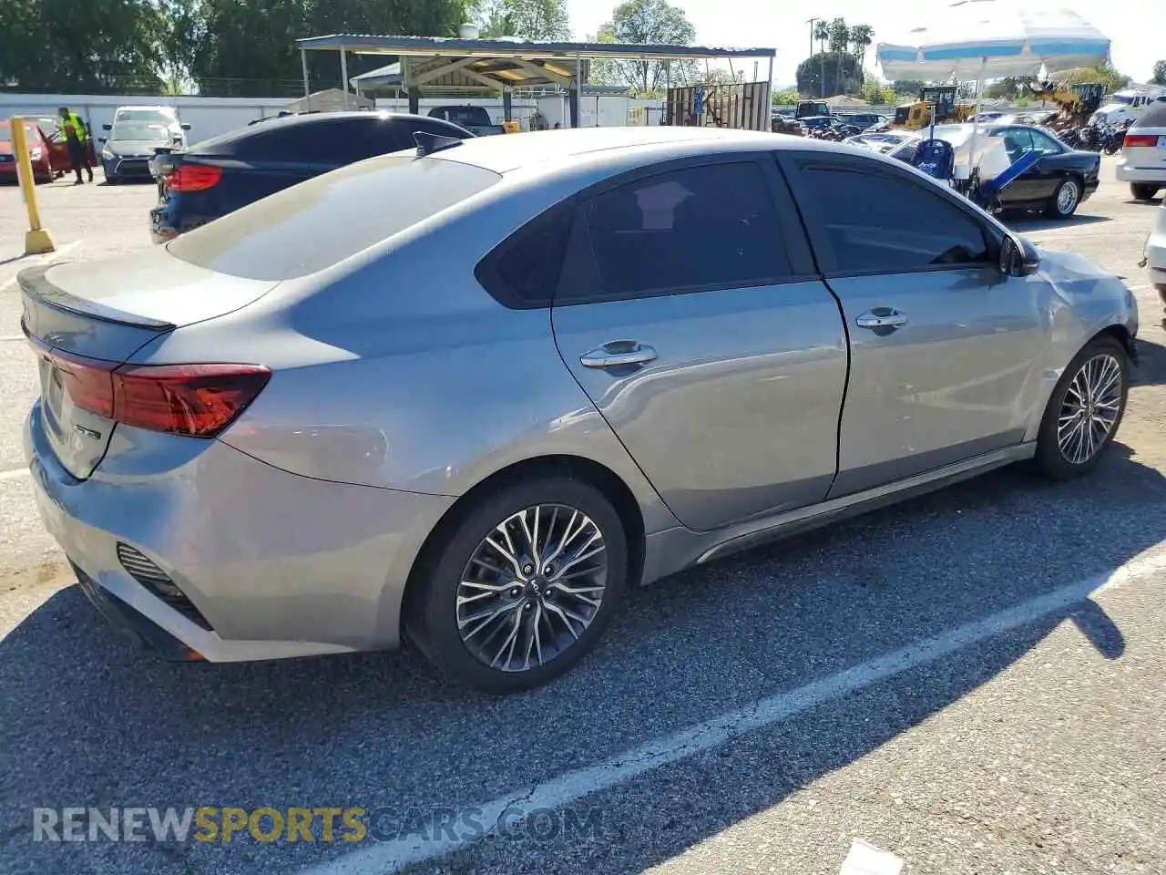3 Photograph of a damaged car 3KPF54AD4RE734469 KIA FORTE 2024
