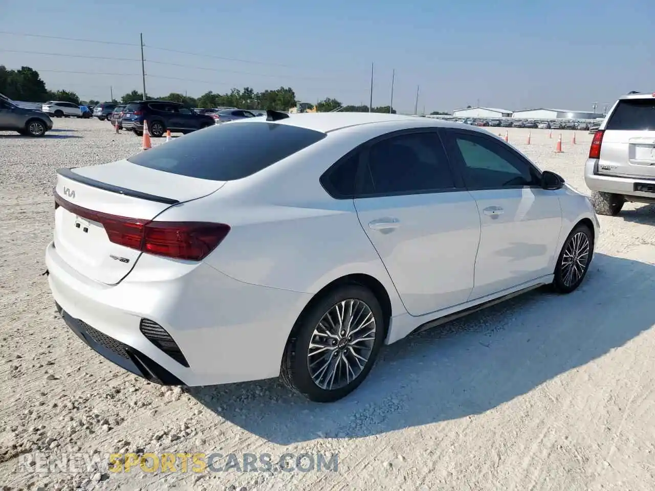 3 Photograph of a damaged car 3KPF54AD4RE754995 KIA FORTE 2024