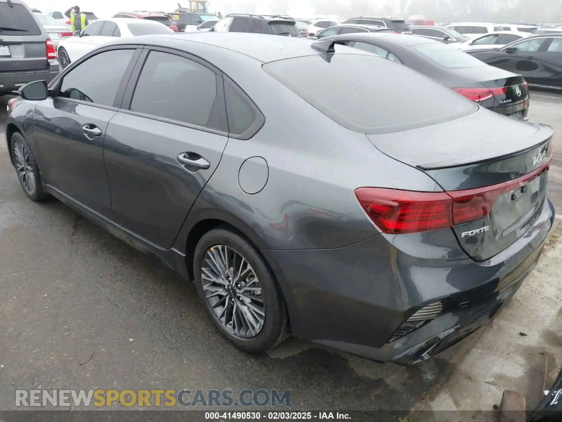 3 Photograph of a damaged car 3KPF54AD4RE779914 KIA FORTE 2024
