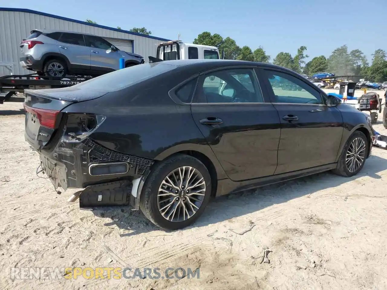 3 Photograph of a damaged car 3KPF54AD7RE775078 KIA FORTE 2024