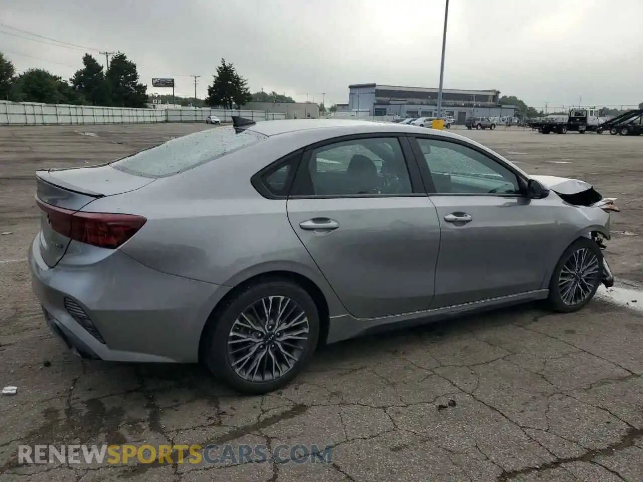 3 Photograph of a damaged car 3KPF54AD7RE782404 KIA FORTE 2024