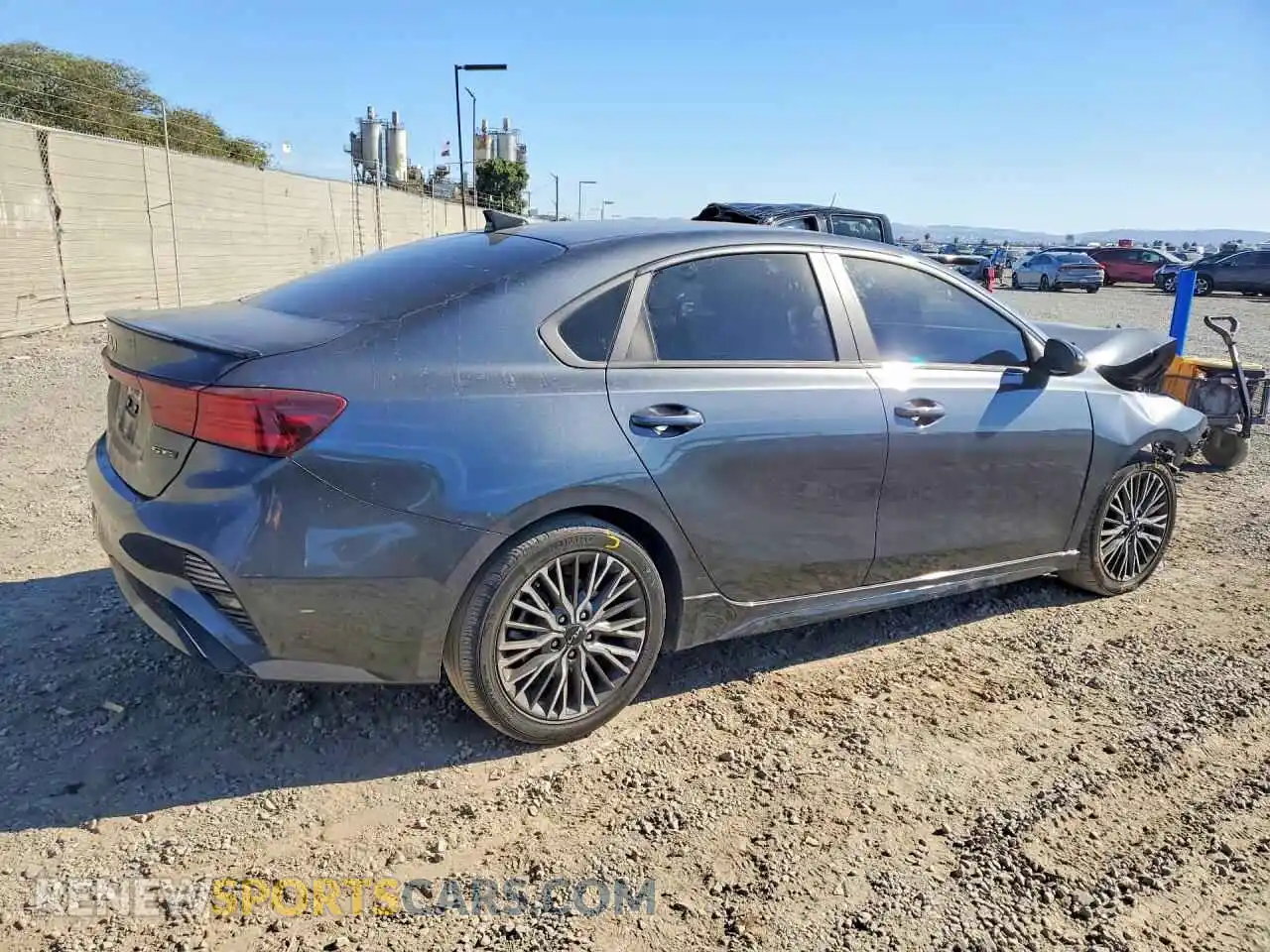 3 Фотография поврежденного автомобиля 3KPF54AD8RE732479 KIA FORTE 2024