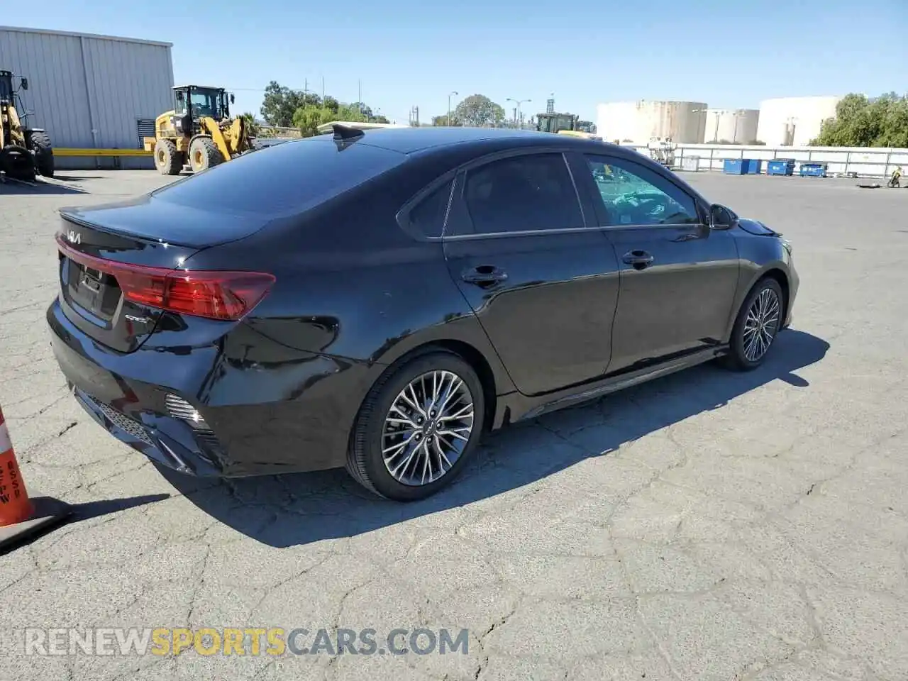 3 Photograph of a damaged car 3KPF54AD9RE691425 KIA FORTE 2024