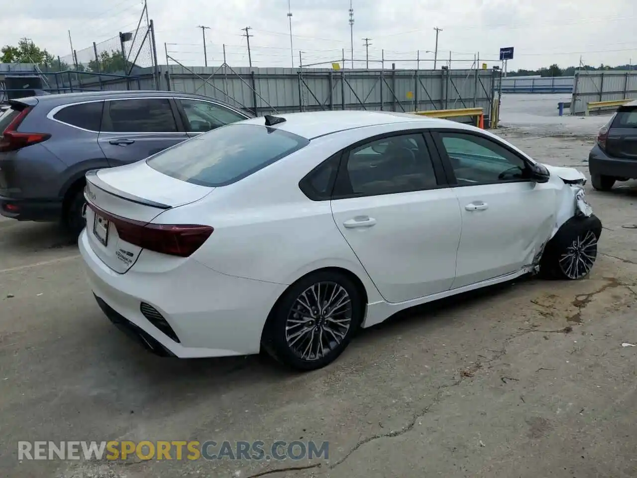 3 Photograph of a damaged car 3KPF54AD9RE839900 KIA FORTE 2024