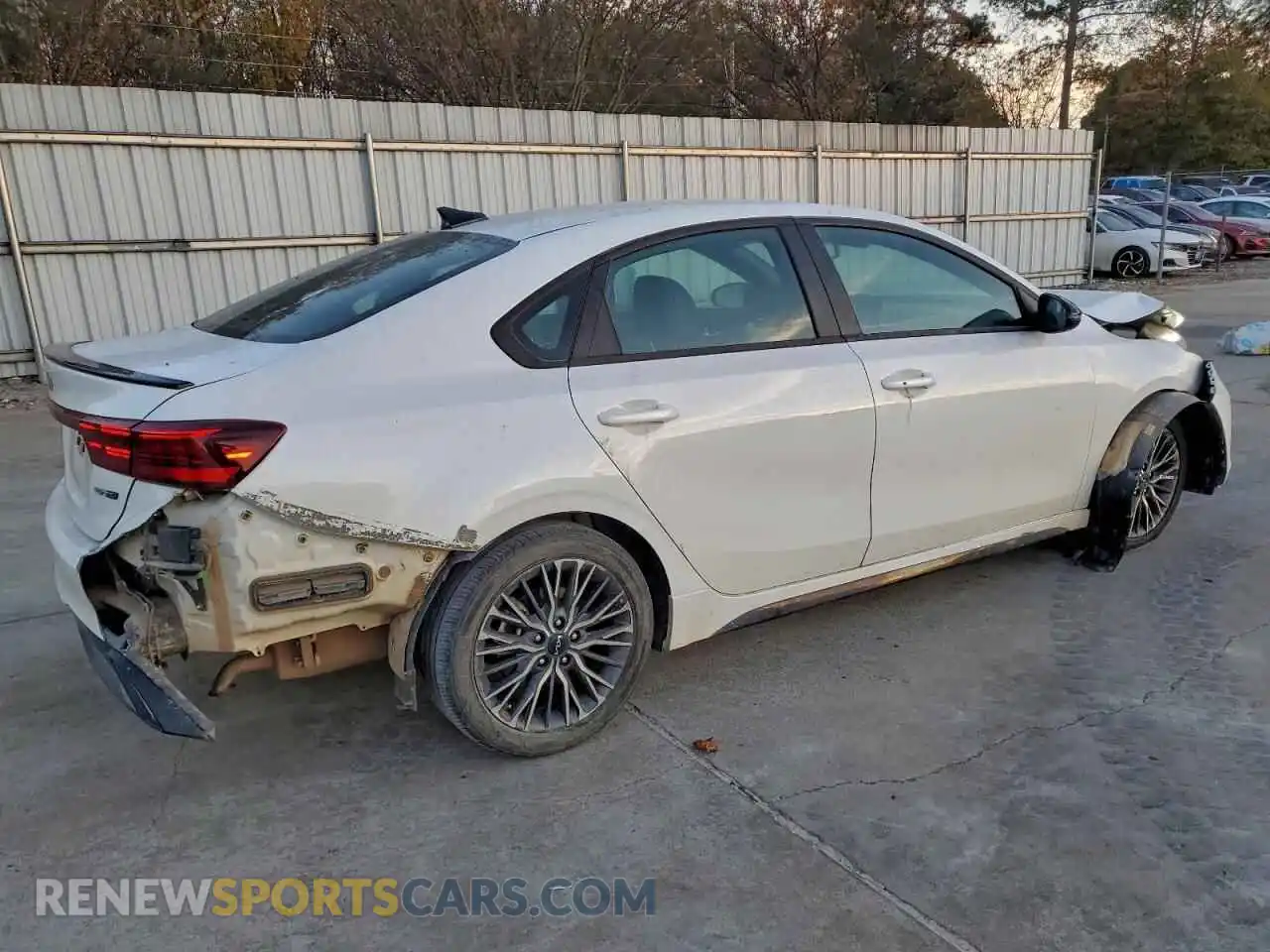 3 Photograph of a damaged car 3KPF54ADXRE714937 KIA FORTE 2024