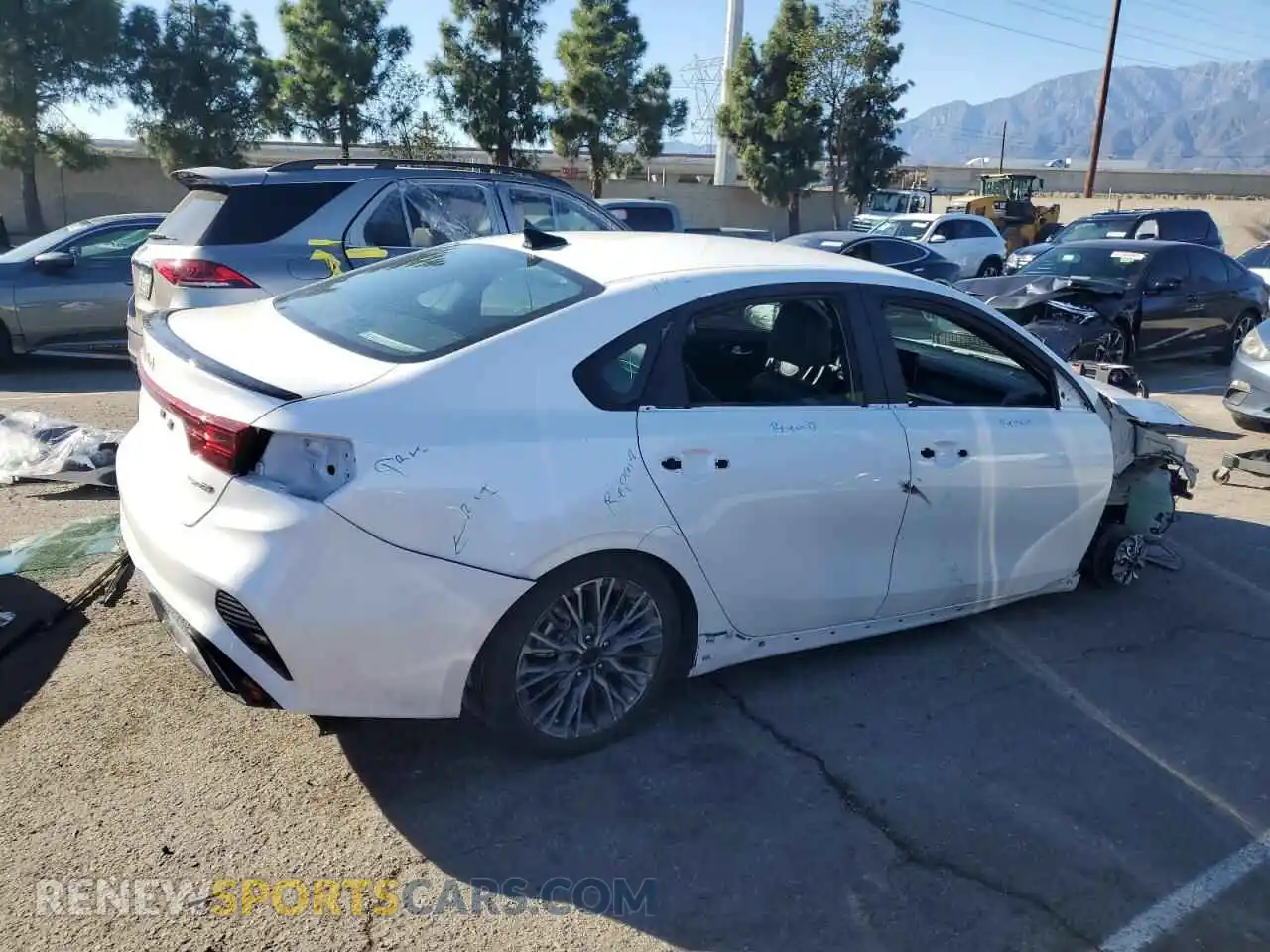 3 Photograph of a damaged car 3KPF54ADXRE749574 KIA FORTE 2024