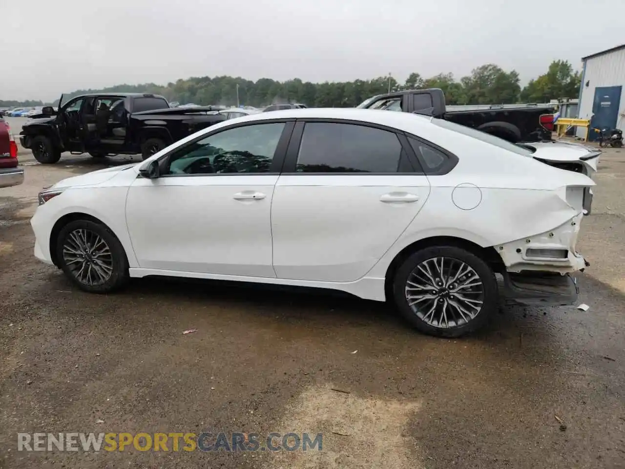 2 Photograph of a damaged car 3KPF54ADXRE840327 KIA FORTE 2024