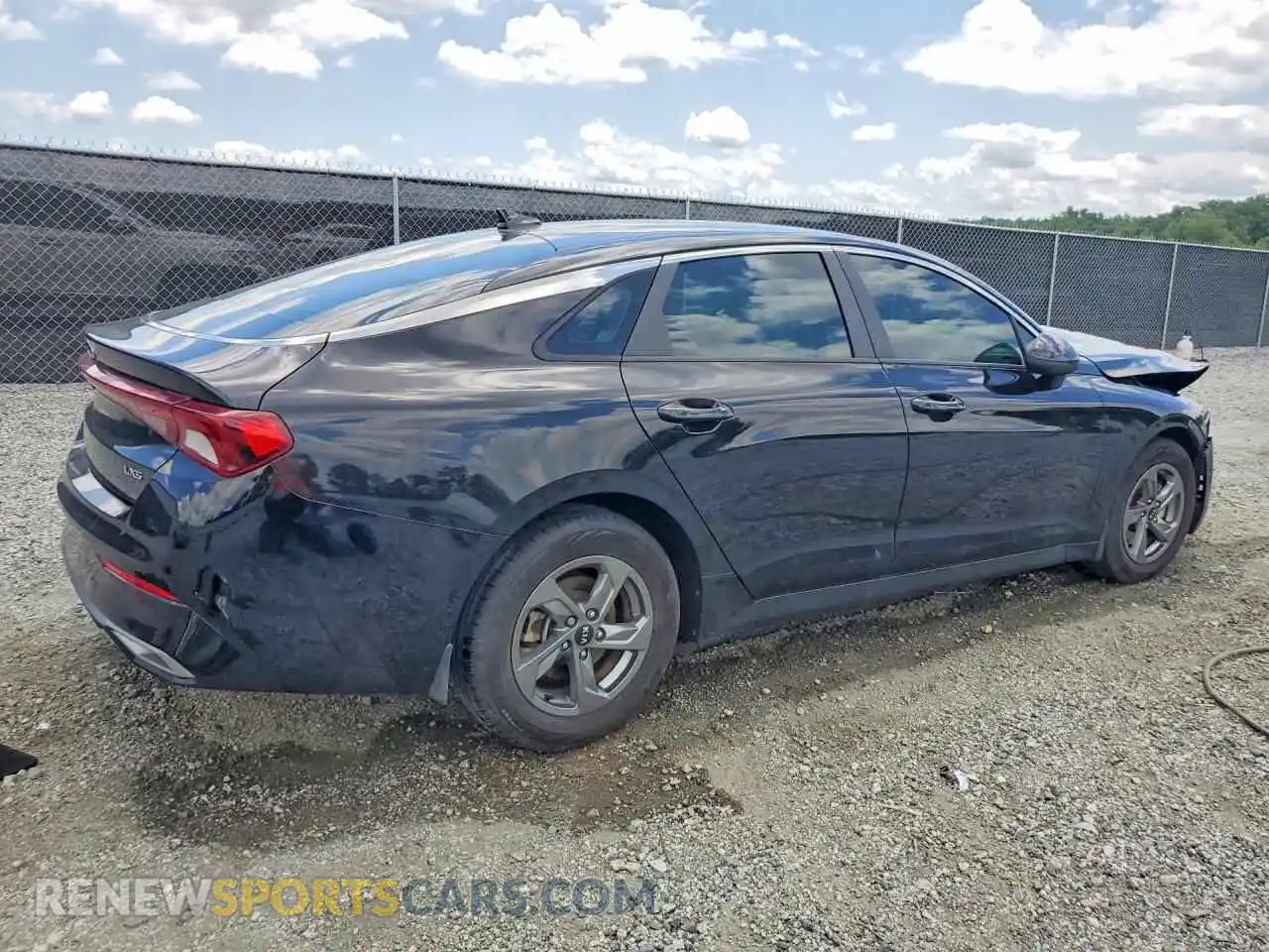 3 Photograph of a damaged car 5XXG14J21MG009782 KIA K5 2021