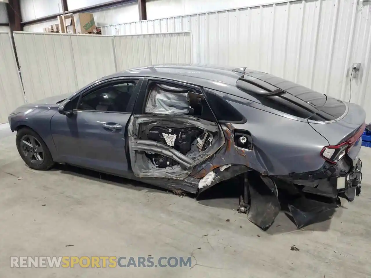 2 Photograph of a damaged car 5XXG14J21MG071862 KIA K5 2021